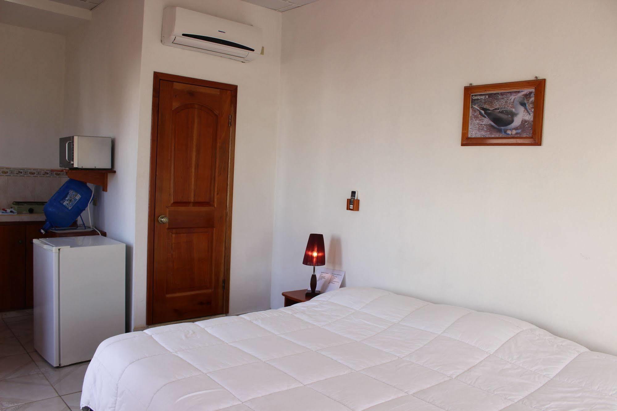 Galapagos Best Hostel Puerto Ayora  Exteriér fotografie