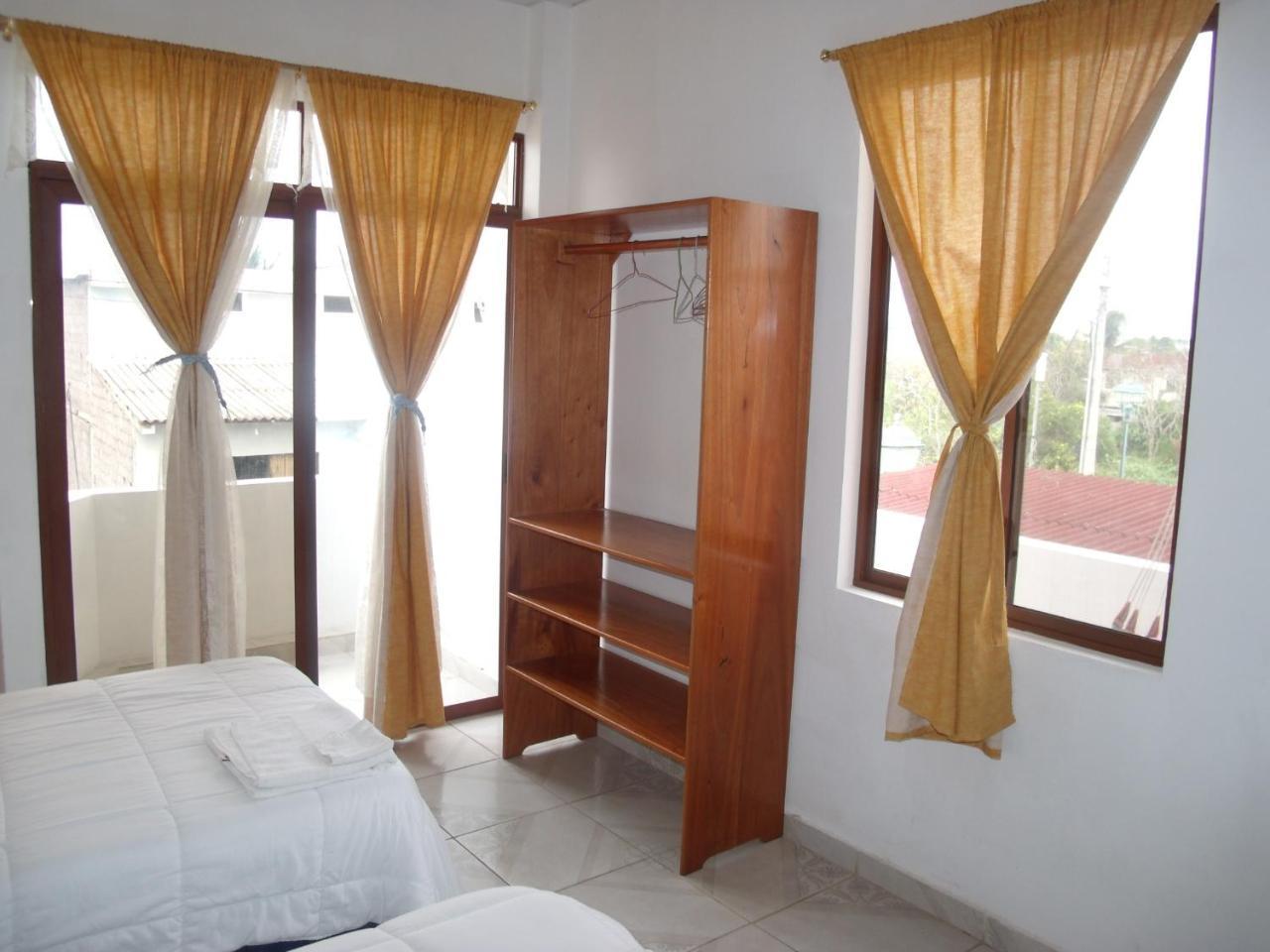 Galapagos Best Hostel Puerto Ayora  Exteriér fotografie